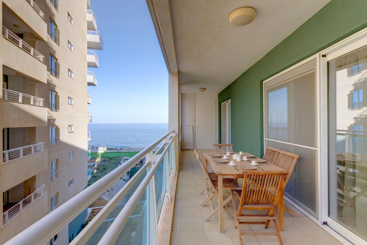 Luxury Apt W/ Side Seaviews And Pool, Top Location Sliema Exterior foto