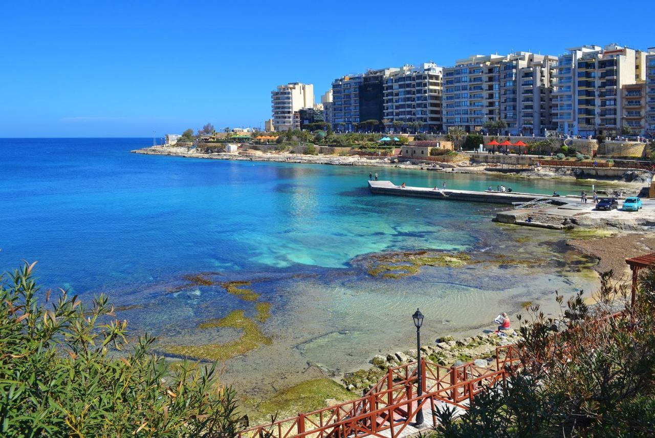 Luxury Apt W/ Side Seaviews And Pool, Top Location Sliema Exterior foto