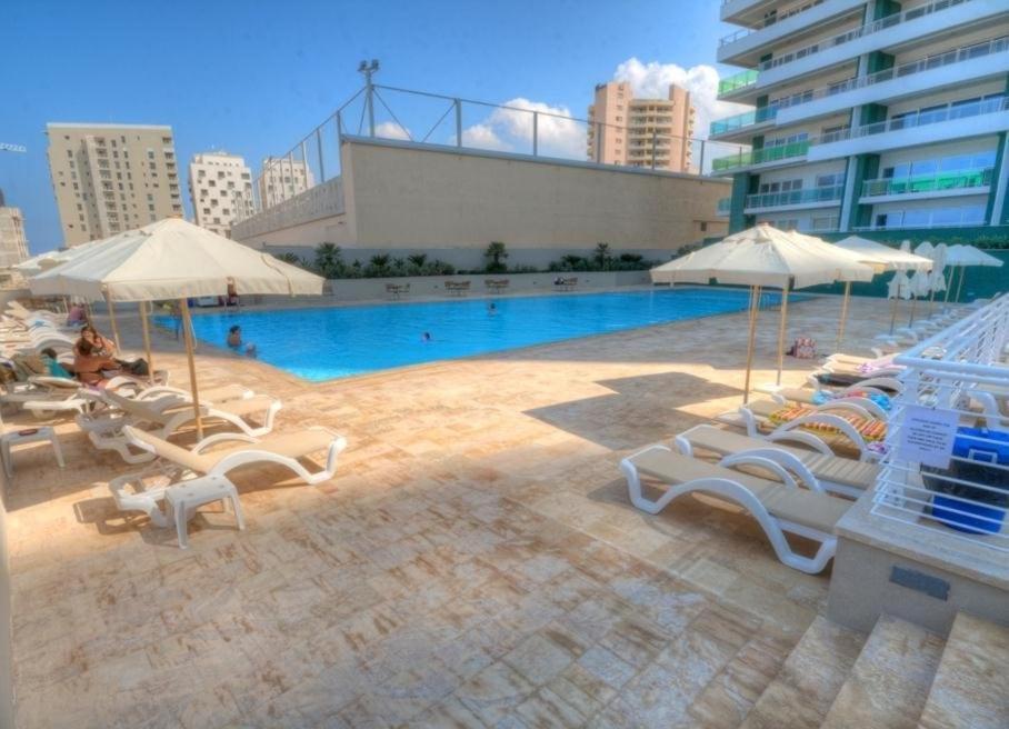 Luxury Apt W/ Side Seaviews And Pool, Top Location Sliema Exterior foto